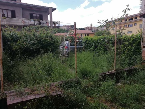 casa indipendente in vendita a Pontecorvo