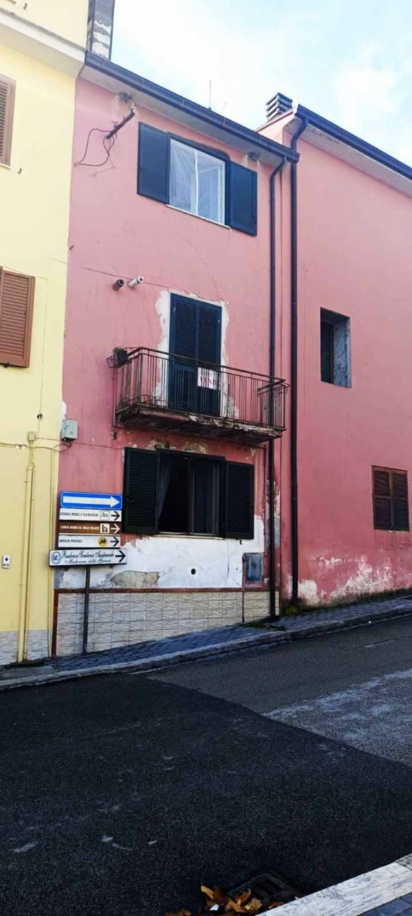 casa indipendente in vendita a Pontecorvo