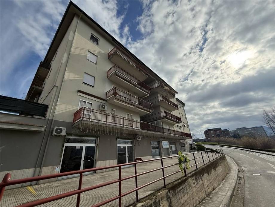 locale commerciale in vendita a Pontecorvo