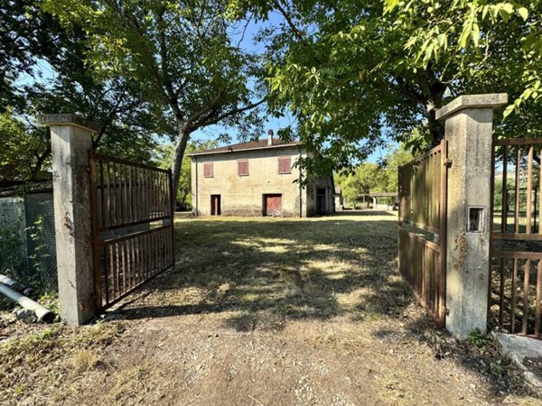 azienda agricola in vendita a Pontecorvo