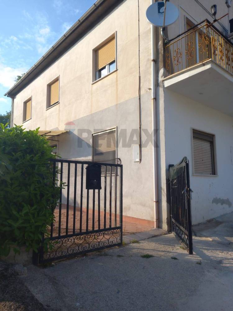 casa indipendente in vendita a Pontecorvo
