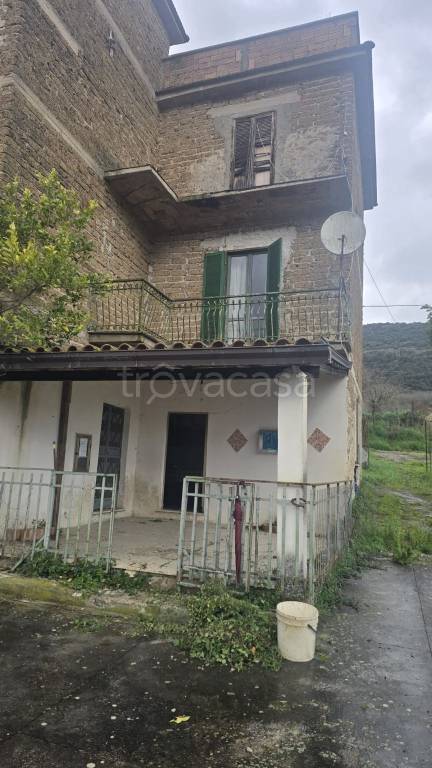 casa indipendente in vendita a Pontecorvo