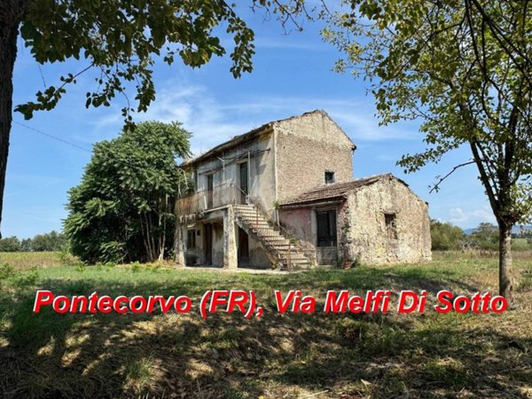 casa indipendente in vendita a Pontecorvo