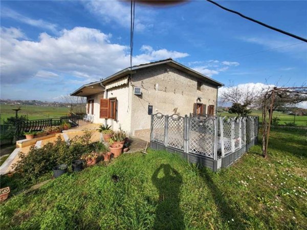 casa indipendente in vendita a Pontecorvo