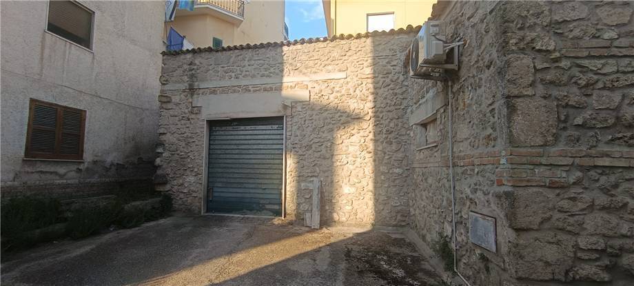 negozio in vendita a Pontecorvo