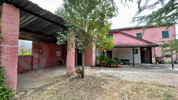 casa indipendente in vendita a Pontecorvo