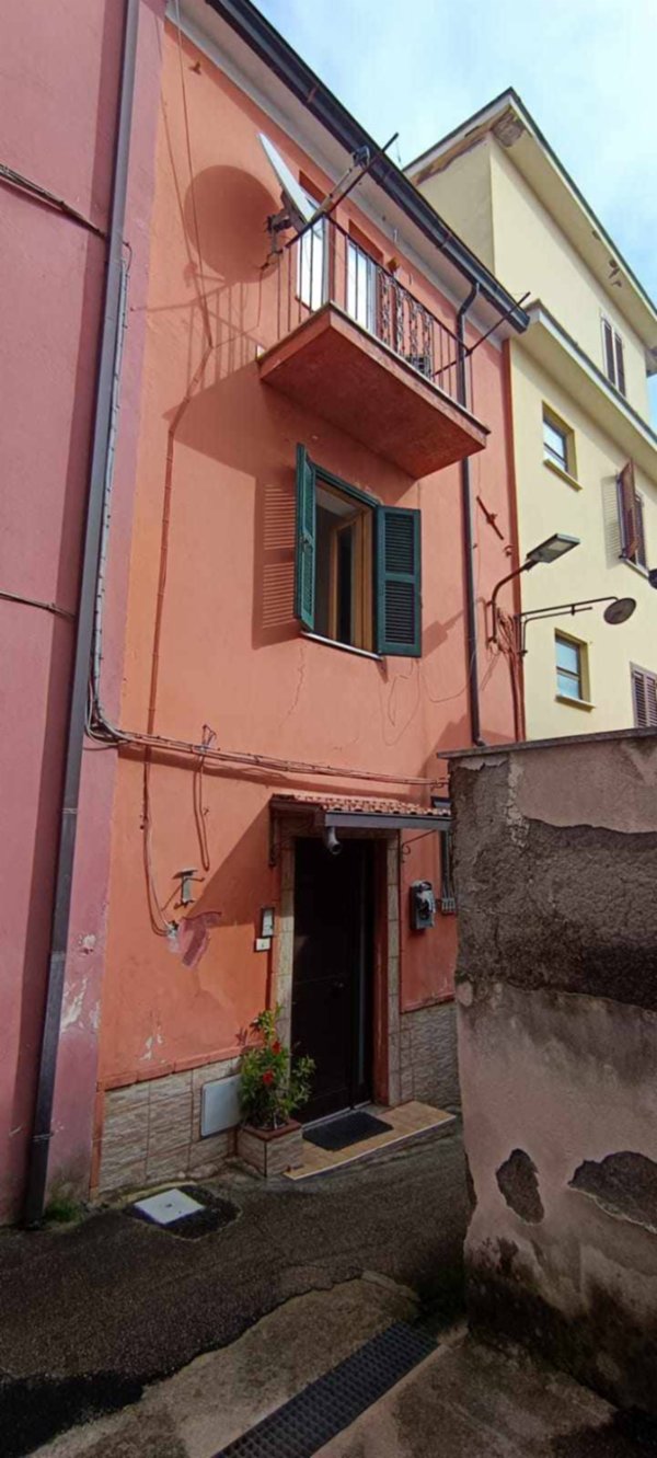 casa indipendente in vendita a Pontecorvo