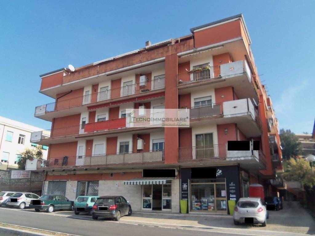 negozio in vendita a Pontecorvo