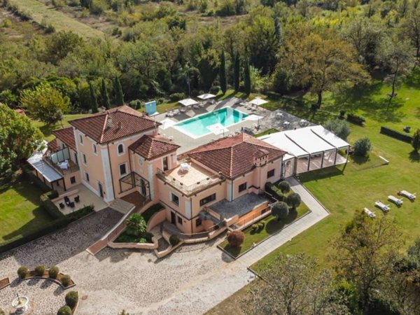 intera palazzina in vendita a Pontecorvo