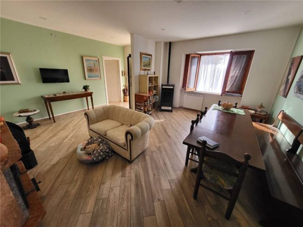 casa indipendente in vendita a Pontecorvo