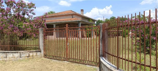 casa indipendente in vendita a Pontecorvo in zona Sant'Oliva