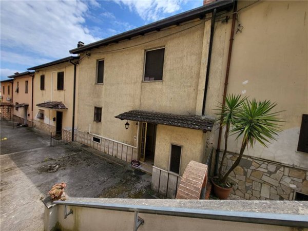 casa indipendente in vendita a Pontecorvo