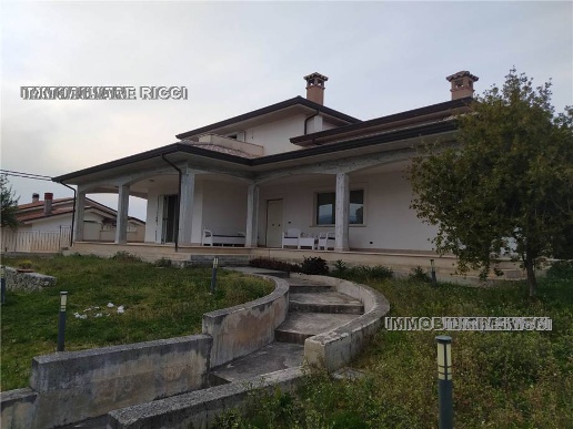 casa indipendente in vendita a Pontecorvo
