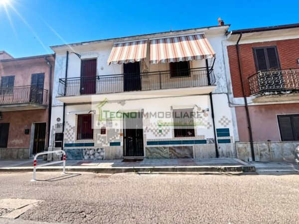 casa indipendente in vendita a Pontecorvo