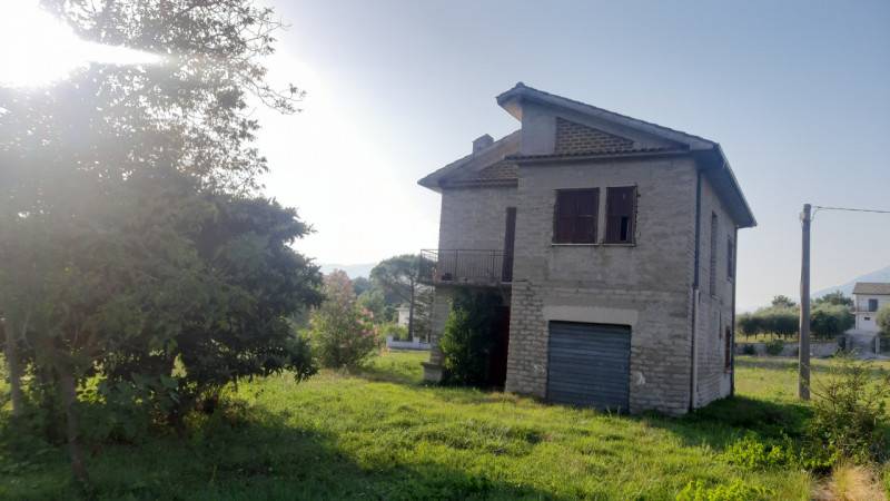 casa indipendente in vendita a Posta Fibreno
