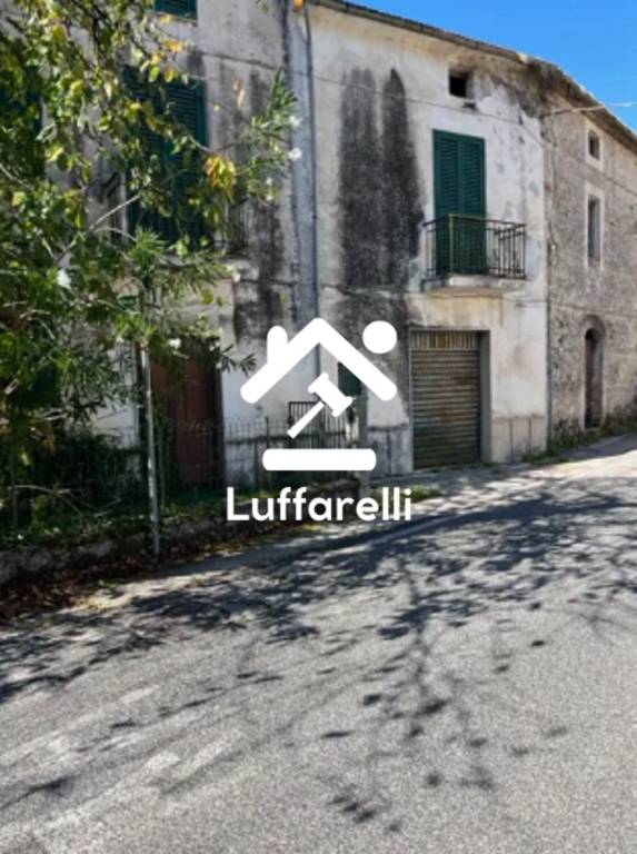 appartamento in vendita a Posta Fibreno in zona Casalvittoria