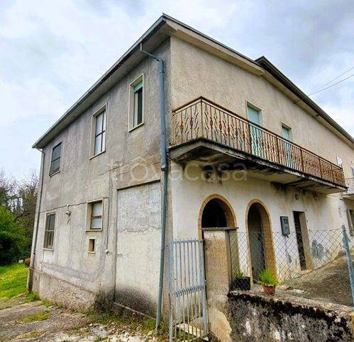 casa indipendente in vendita a Posta Fibreno