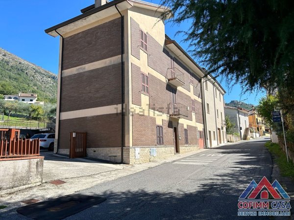 casa indipendente in vendita a Posta Fibreno