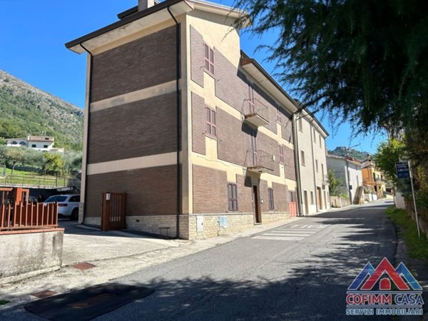 casa indipendente in vendita a Posta Fibreno