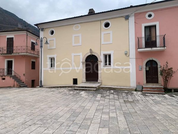 casa indipendente in vendita a Posta Fibreno