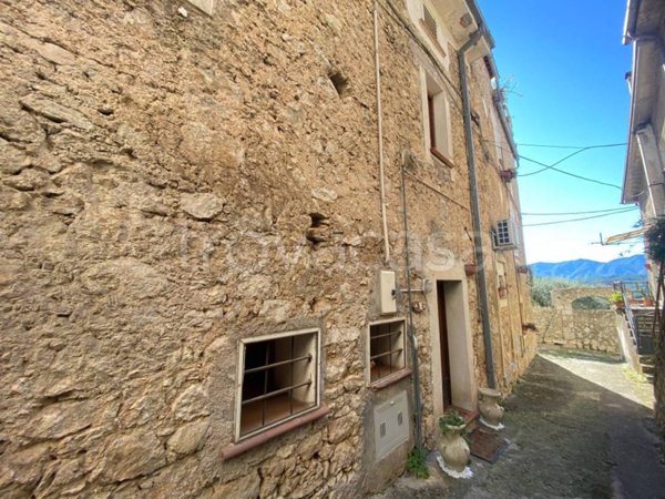 appartamento in vendita a Posta Fibreno