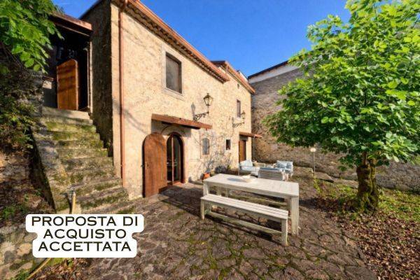 casa indipendente in vendita a Posta Fibreno