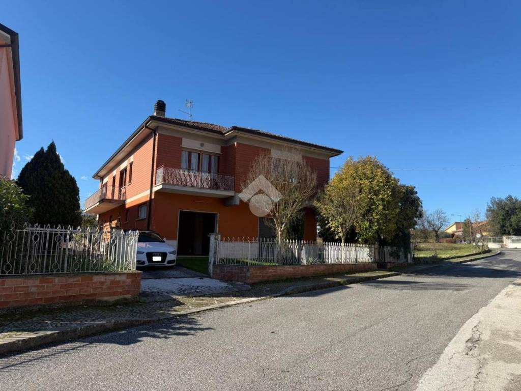 casa indipendente in vendita a Posta Fibreno