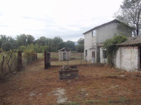casa indipendente in vendita a Ripi