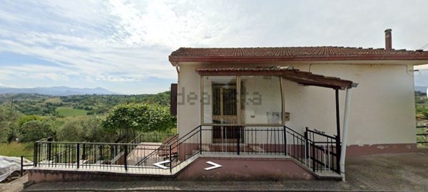 casa indipendente in vendita a Ripi