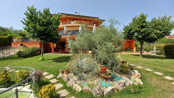 locale commerciale in vendita a Ripi