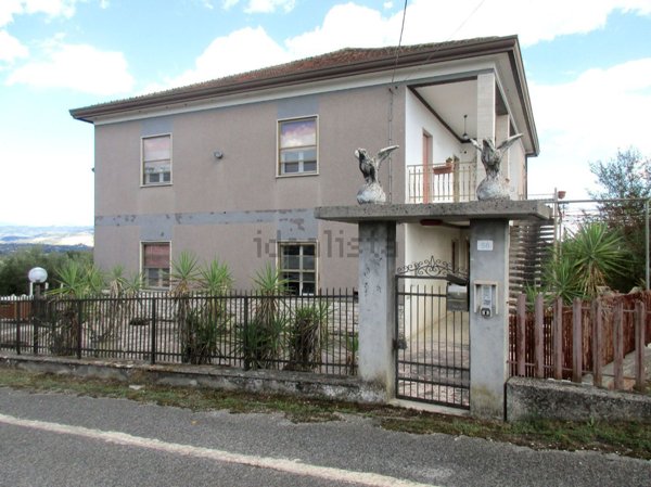 casa indipendente in vendita a Ripi