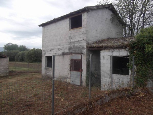casa indipendente in vendita a Ripi