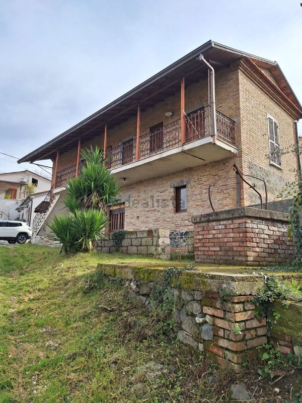 casa indipendente in vendita a Ripi