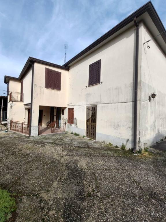 casa indipendente in vendita a Ripi