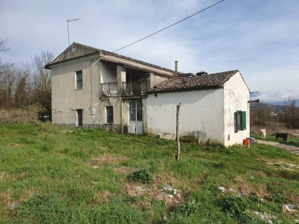 casa indipendente in vendita a Ripi