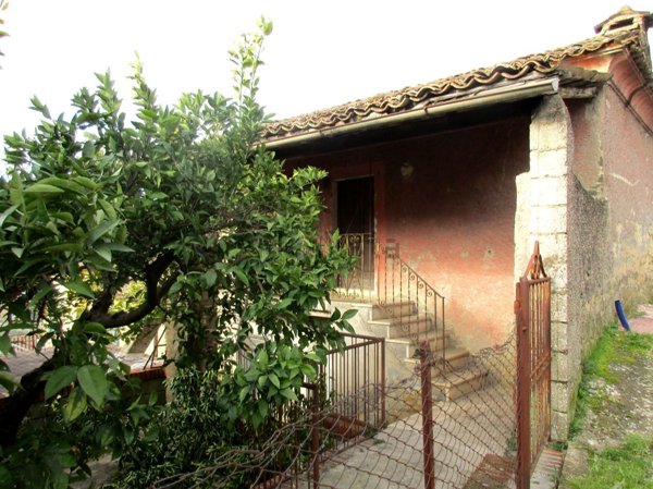 casa indipendente in vendita a Ripi