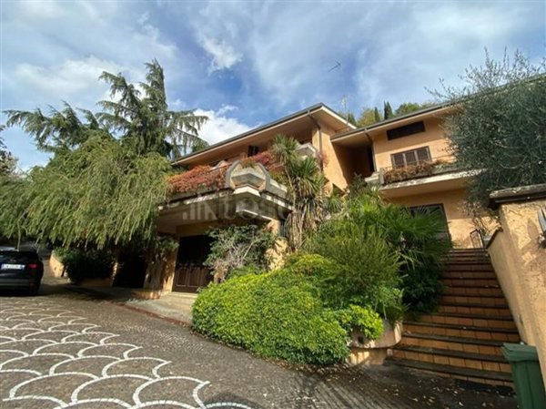 casa indipendente in vendita a Ripi