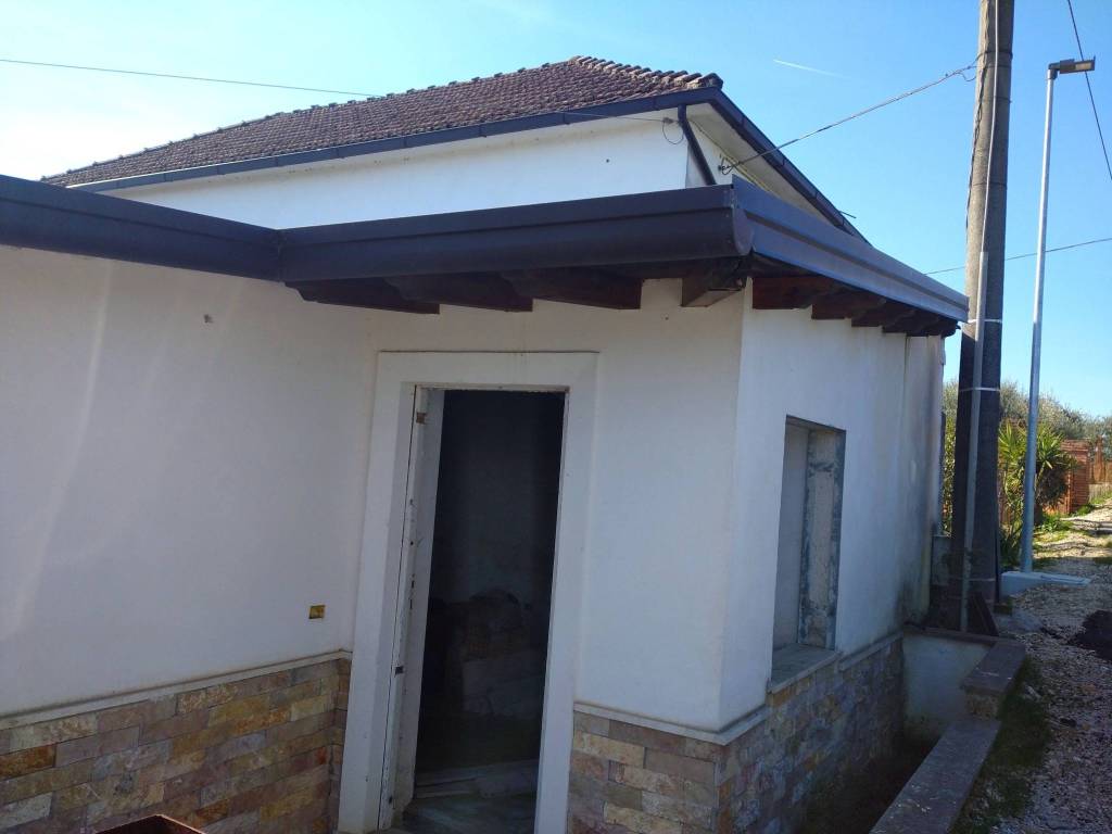 casa indipendente in vendita a Ripi