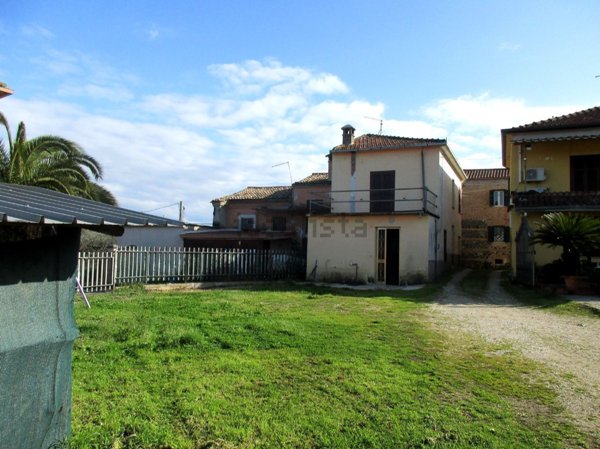 casa indipendente in vendita a Ripi