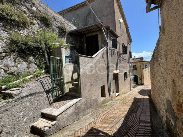 casa indipendente in vendita a Rocca d'Arce
