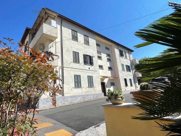 appartamento in vendita a Roccasecca in zona Castello