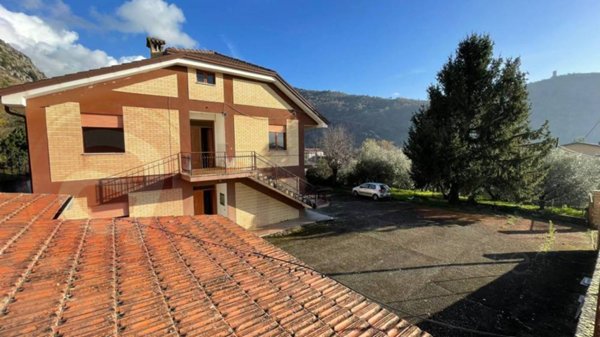 casa indipendente in vendita a Roccasecca
