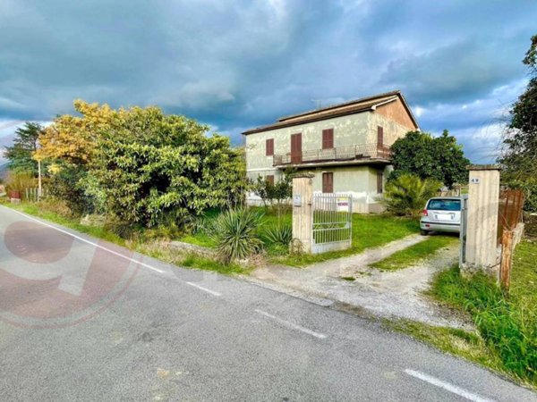 casa indipendente in vendita a Roccasecca