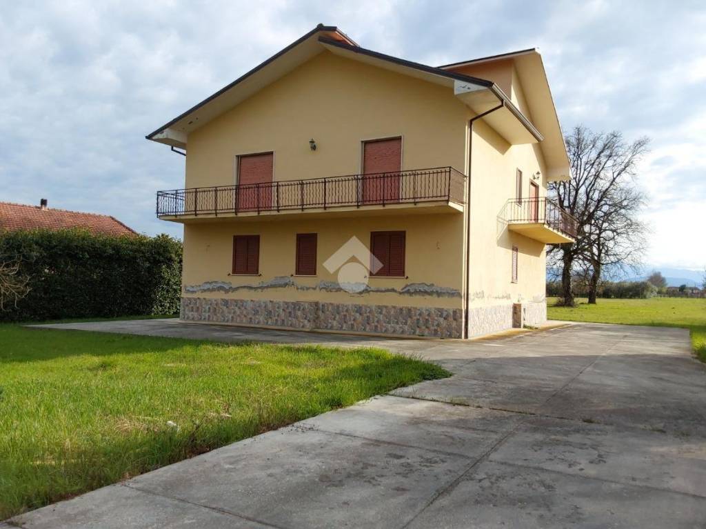 casa indipendente in vendita a Roccasecca