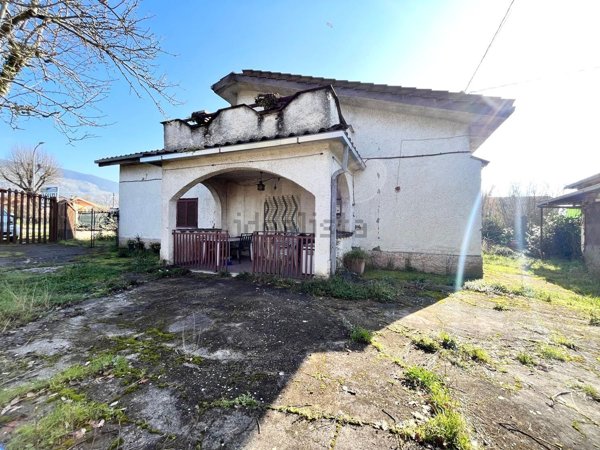 casa indipendente in vendita a Roccasecca