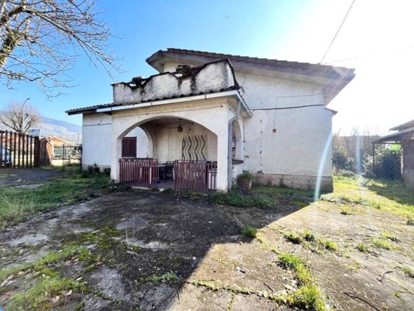 casa indipendente in vendita a Roccasecca