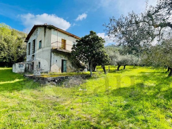casa indipendente in vendita a Roccasecca
