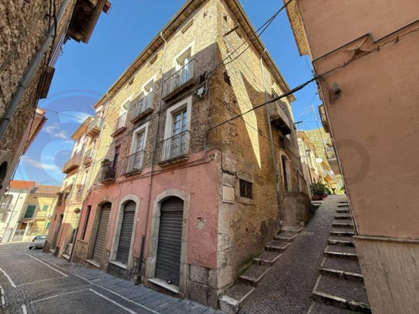 casa indipendente in vendita a Roccasecca