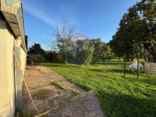 casa indipendente in vendita a Roccasecca