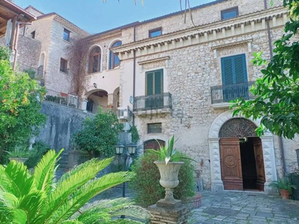 appartamento in vendita a Roccasecca in zona Caprile
